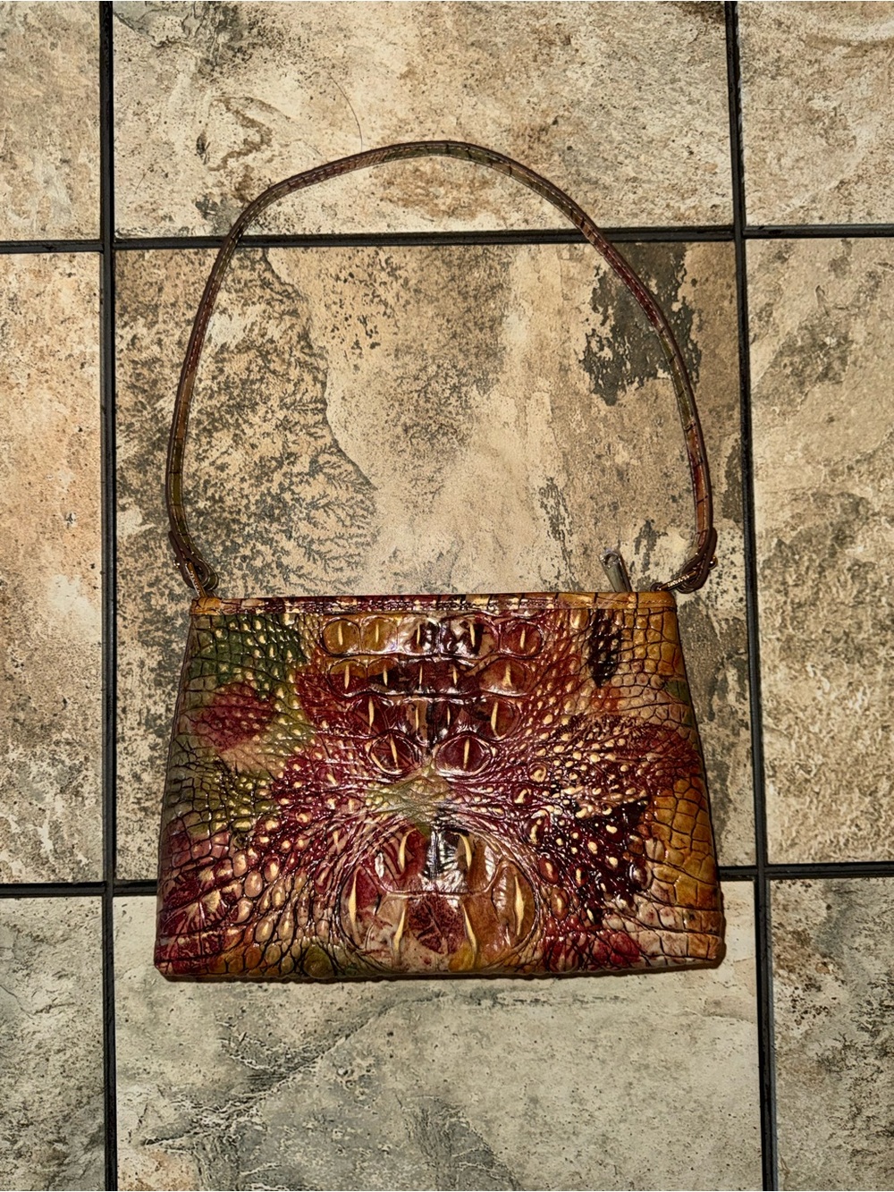 NWOT! Brahmin Lorelei in Melbourne Foliage. Croc Embossed Leather Shoulder Bag. - Picture 3 of 5